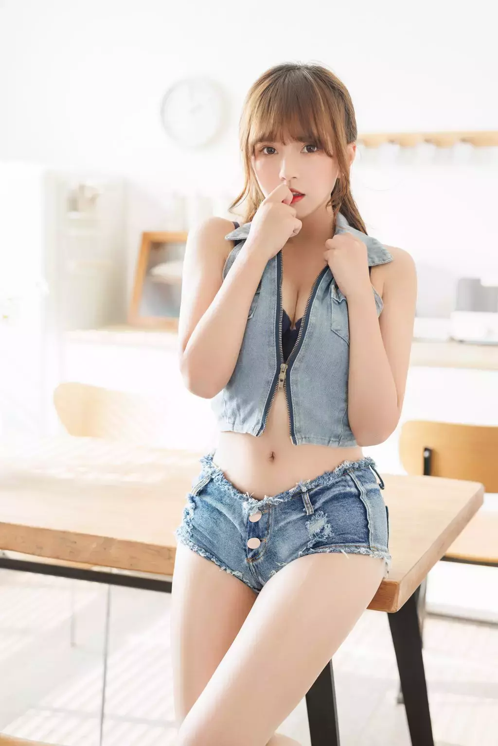 秀人内购@张思允Nice-内购无水印- 牛仔女孩 美女唯美写真素材-丽图社