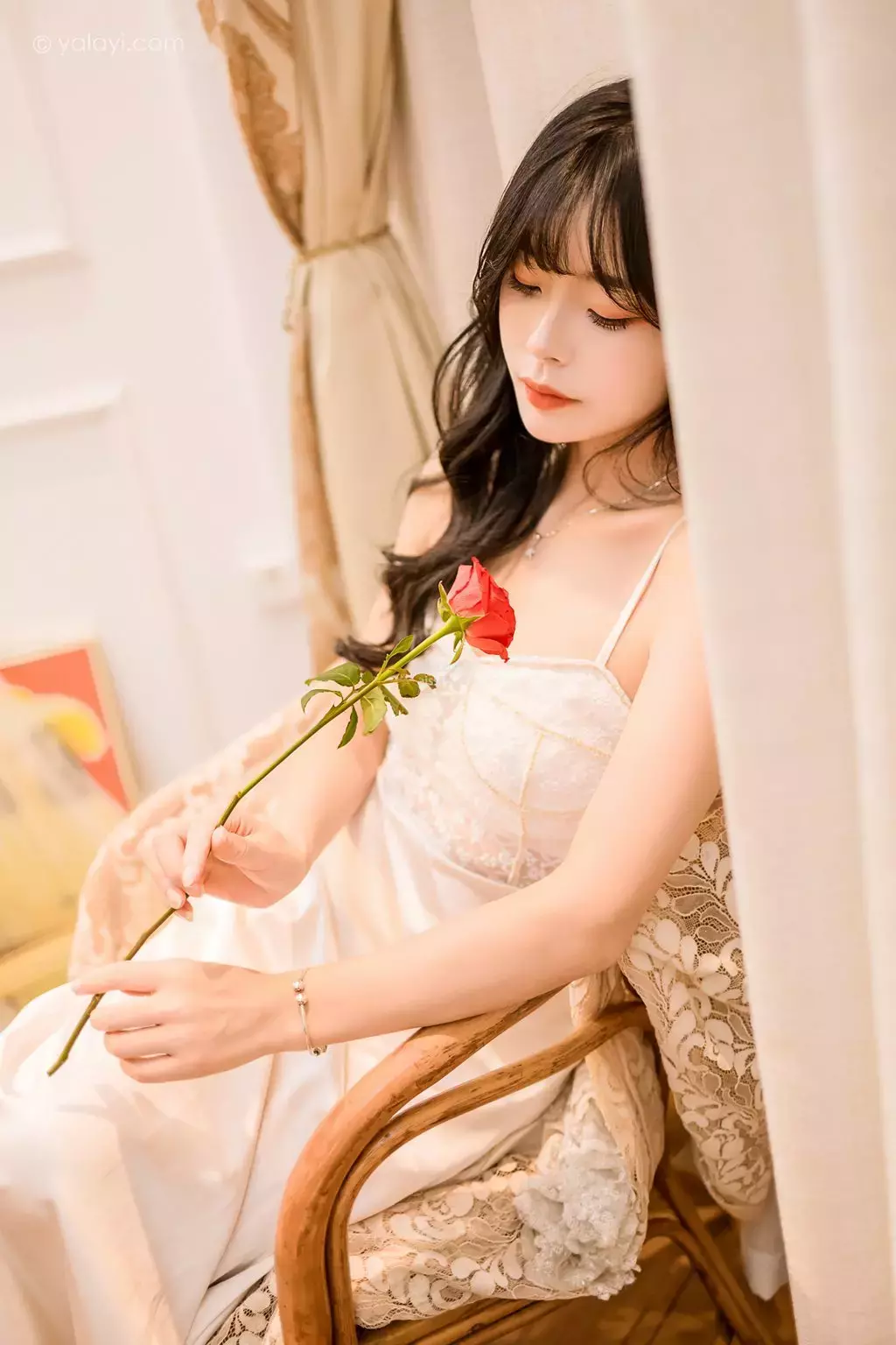 [YALAYI雅拉伊] 2023.02.04 No.998 香浓的又惑 程小蝶 美女街头摄影图集-丽图社