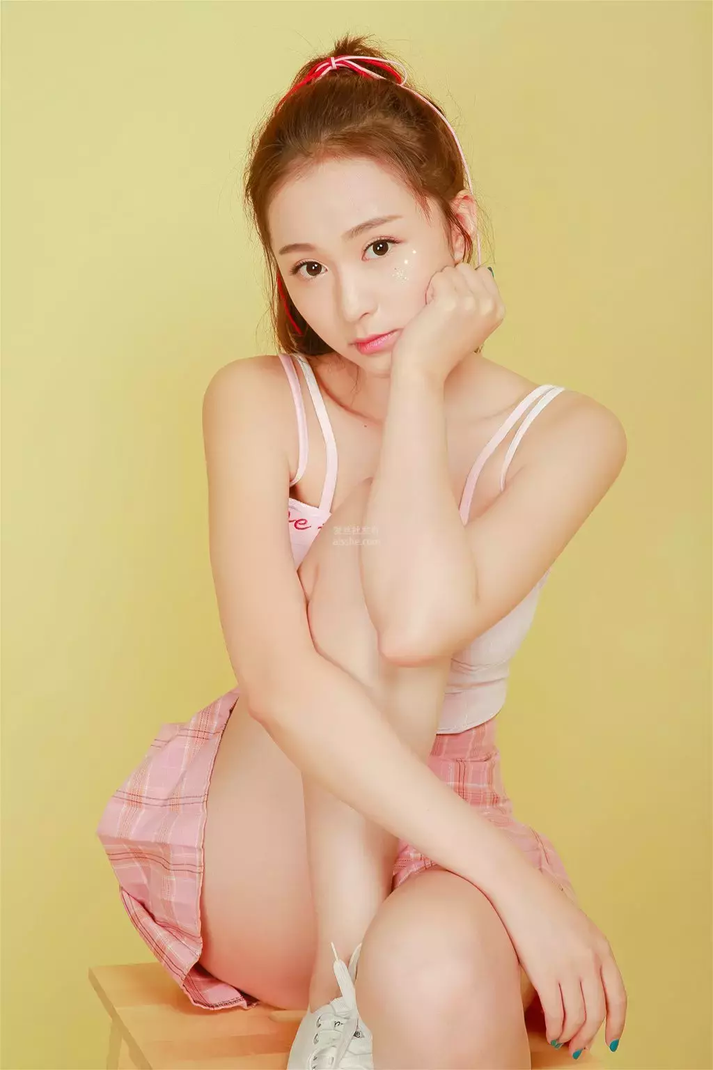 [YALAYI雅拉伊] 2023.10.17 NO.1092 青春靓丽 美女模特性感写真-丽图社