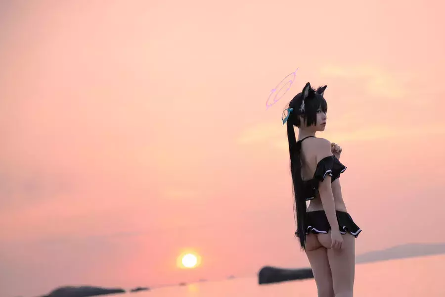 No.087-碧蓝档案 黑見芹香 海边泳装 [20P] 绝美身材高清美女壁纸写真-丽图社