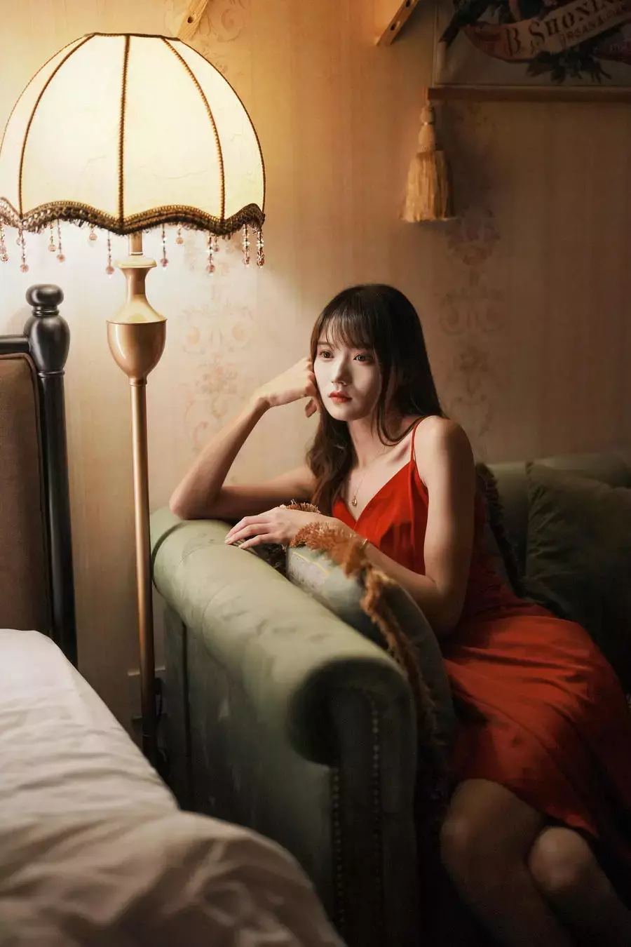 No.136 – 黑夜里的红玫瑰 [34P] 清新美女图片壁纸-丽图社