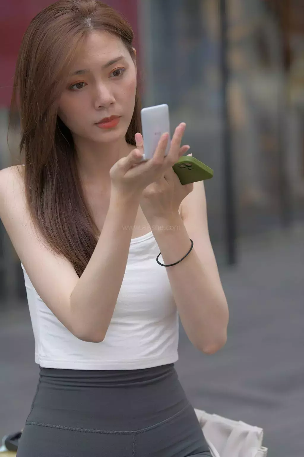 精选街拍作品 NO.1262 精致迷人的紧身裤少父2 街拍素人美女-丽图社