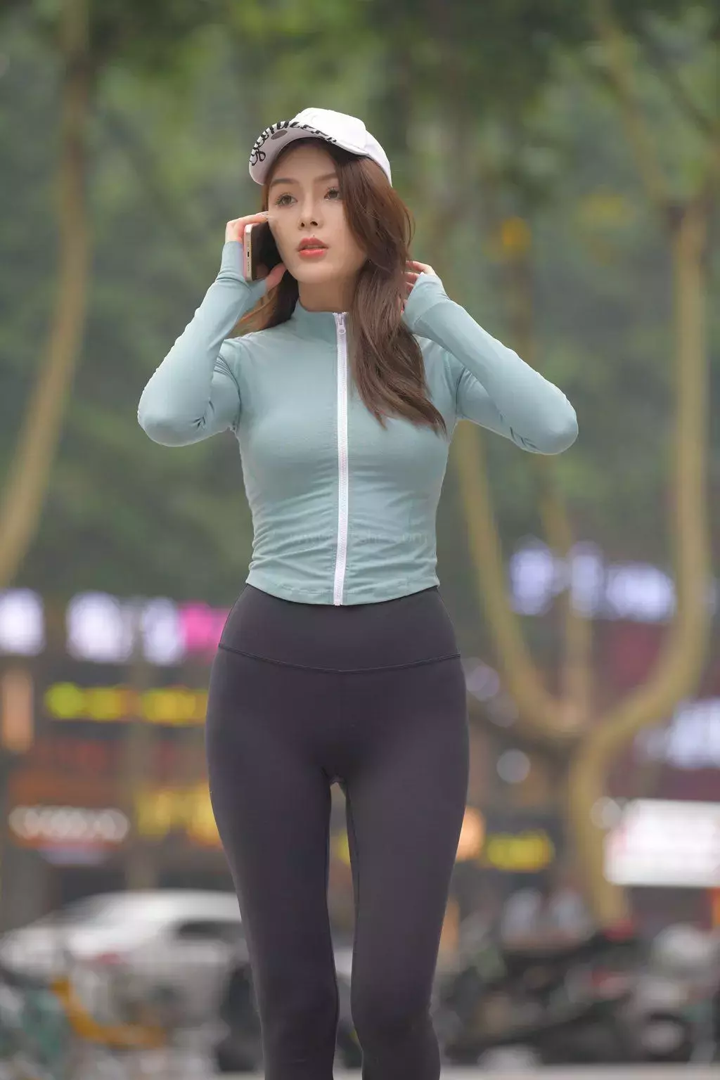 精选街拍作品 NO.1168 姓感黑色瑜伽6 街拍LOOK-丽图社