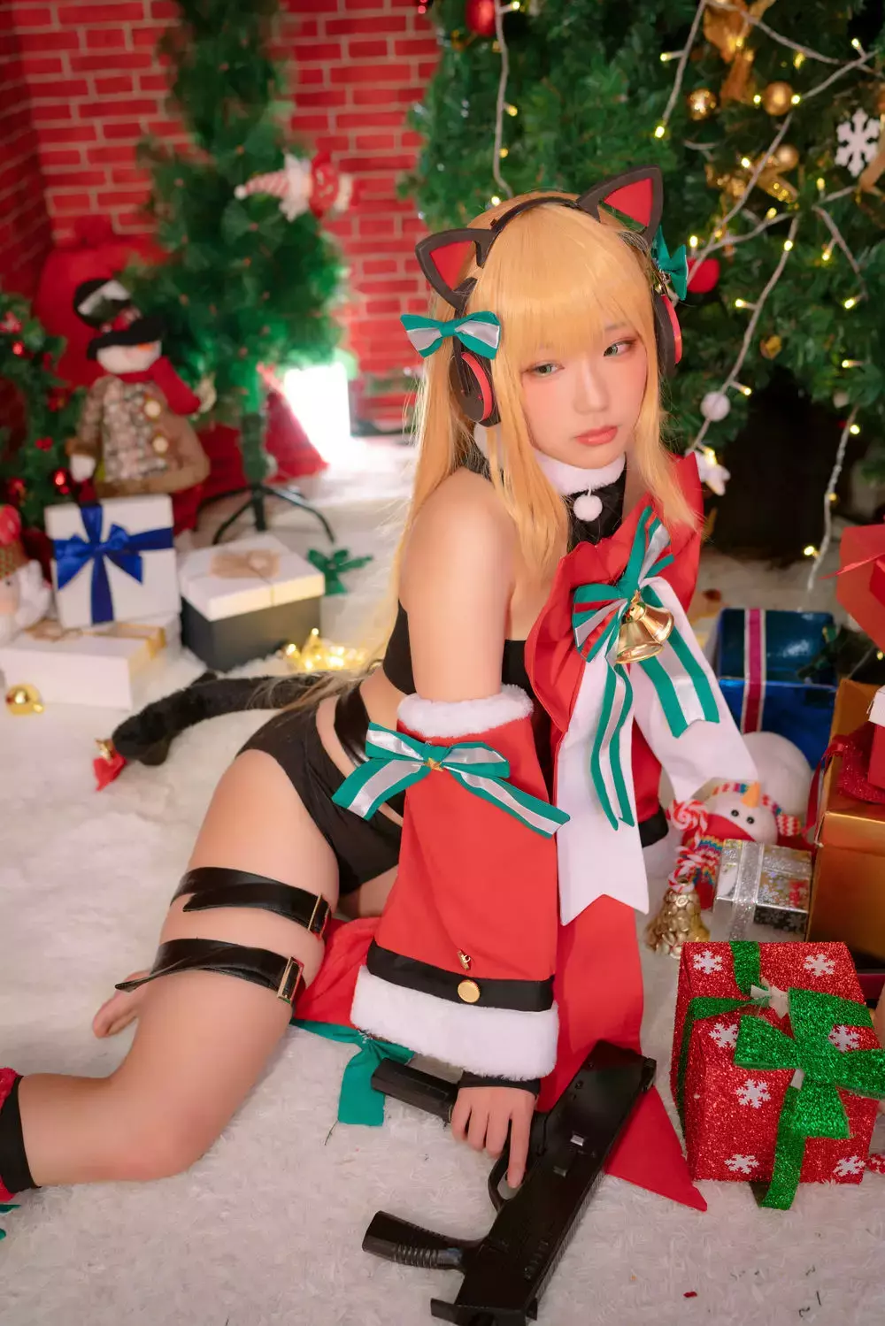 No.008-少女前线 TMP 圣诞节 [15P] 美女壁纸 谁不爱身材好的小姐姐-丽图社