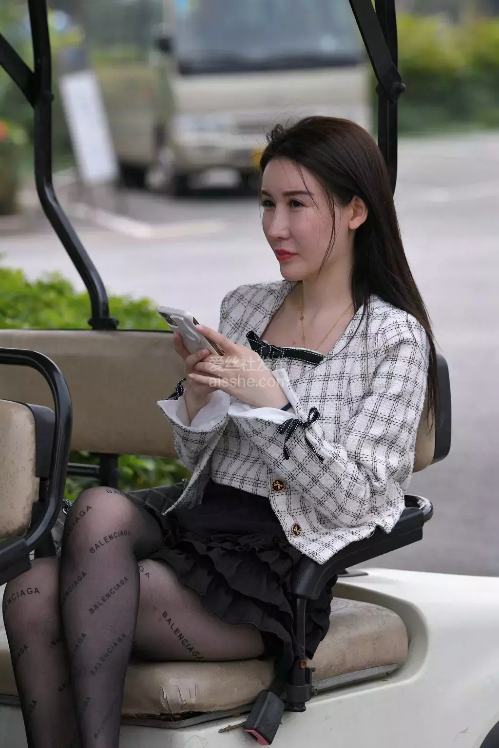 精选街拍作品 NO.1405 嘿丝短裙极品熟女 jennie意大利街拍-丽图社