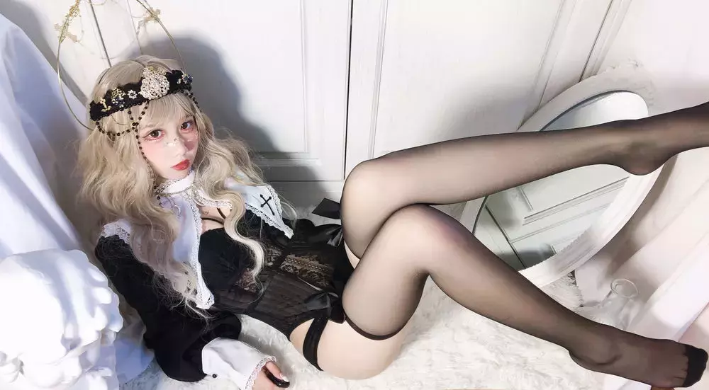 No.013-叛逆修女 [30P] 百变时尚美女穿搭照片-丽图社