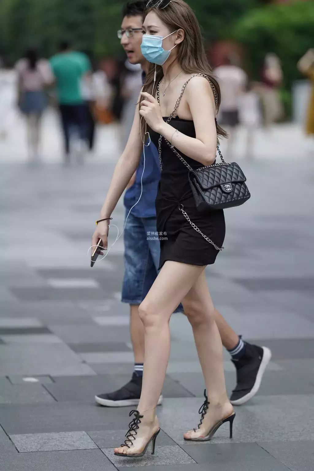 精选街拍作品 NO.1472 极品嫩白美腿少父 街拍素人美女-丽图社