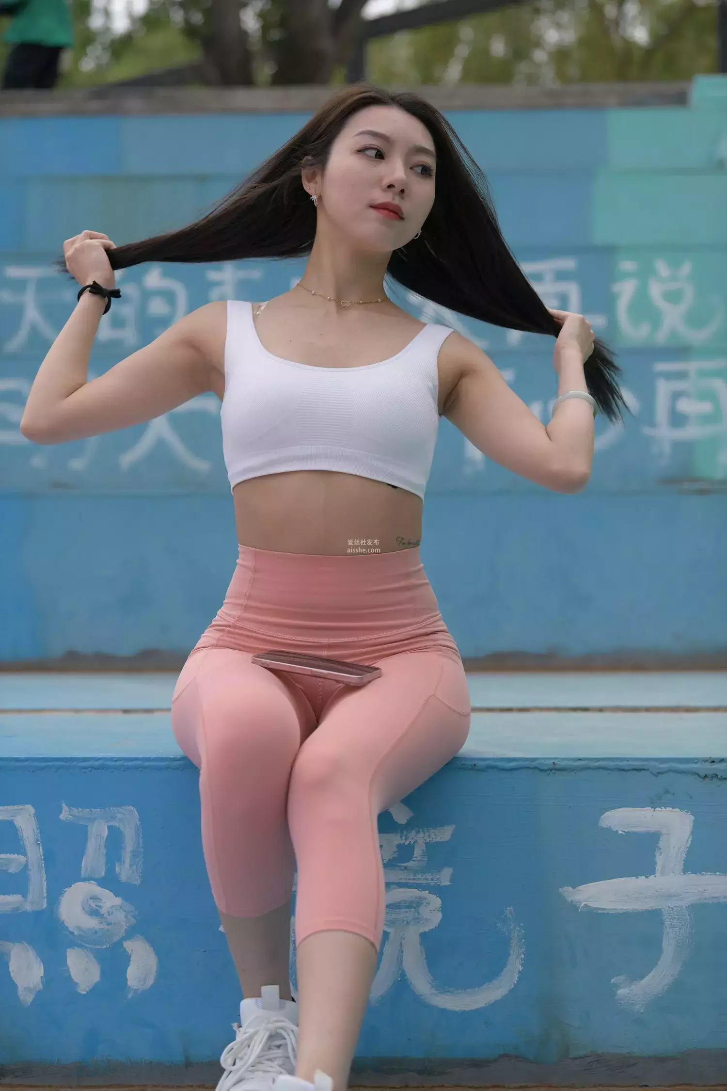 精选街拍作品 NO.1774 远行3 杭州小姐姐时尚街拍-丽图社