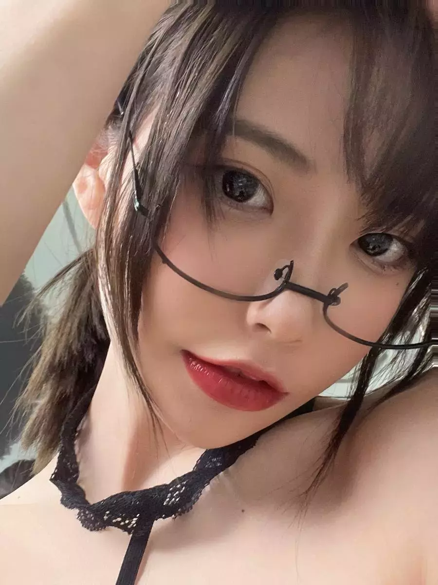 No.040 – 黑丝yyds [14P 1V] 美女写真壁纸珍藏版-丽图社