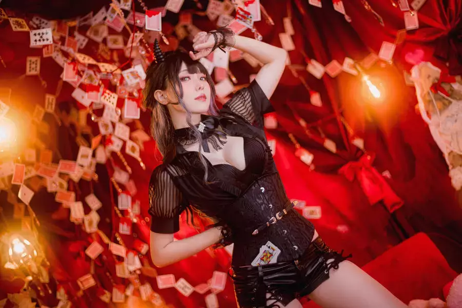 No.069-2022年06月 T4 (4套) [121P 3V] 美女小姐姐照片壁纸-丽图社