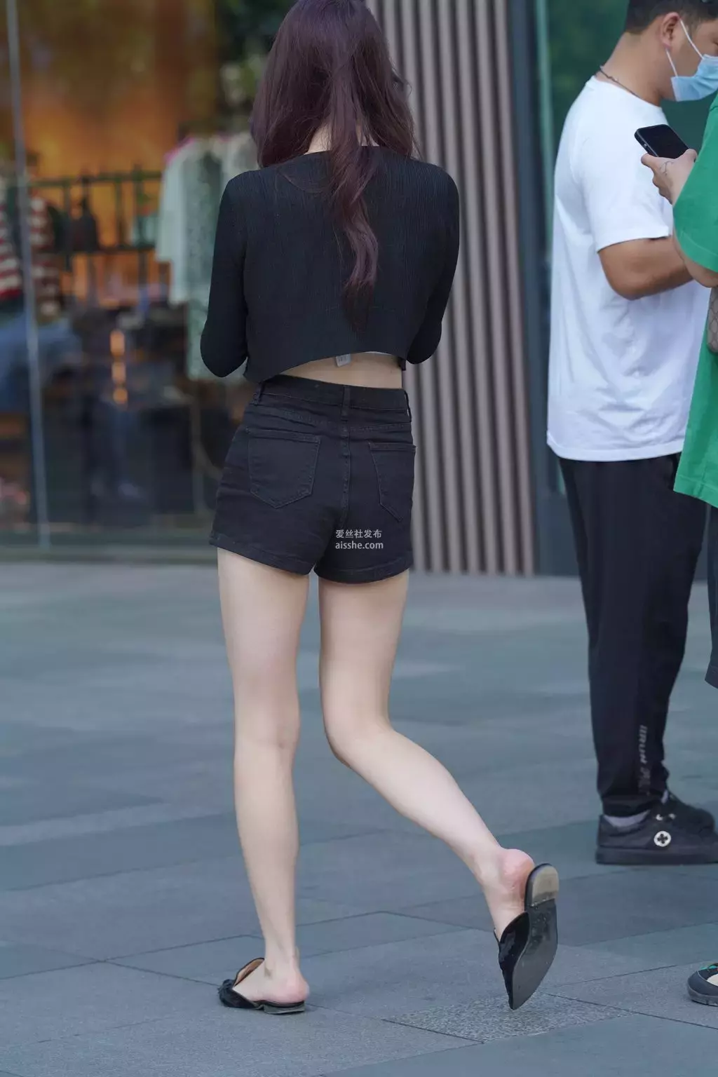 精选街拍作品 NO.2382 简约黑白搭配 美女舞蹈艺术写真模特-丽图社