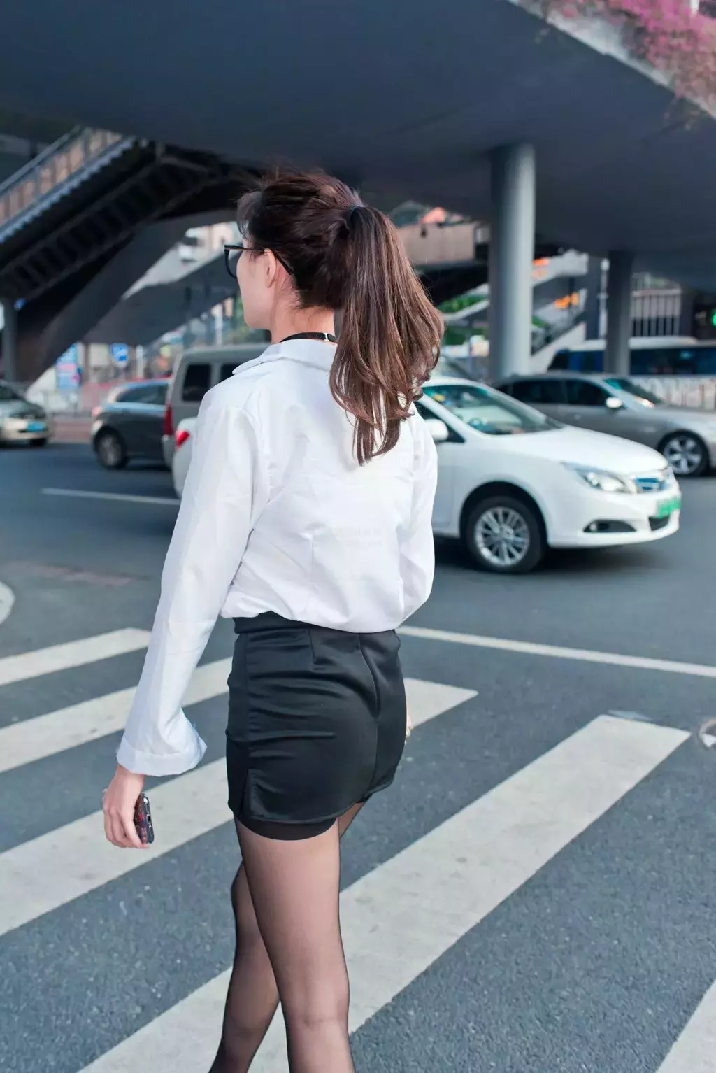 魔镜街拍 NO.105 OL极品嘿丝美女婷婷的工作日常-3 街拍美女三里屯最火-丽图社