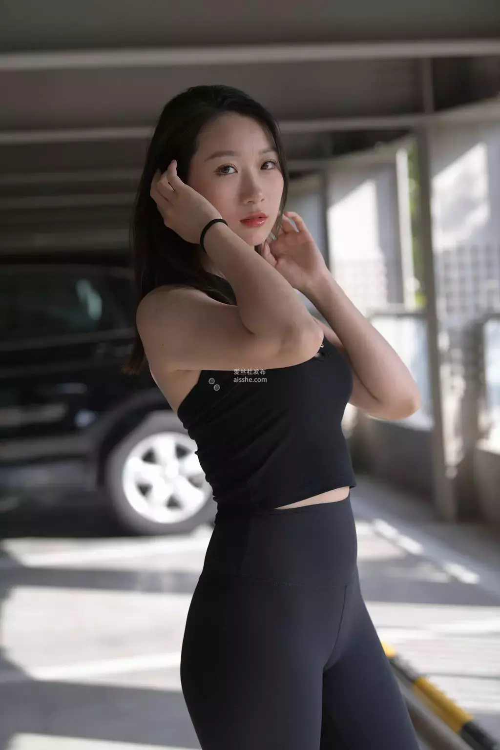 精选街拍作品 NO.2052 黑色瑜伽裤美女7 街拍风情万种的美女图片写真-丽图社