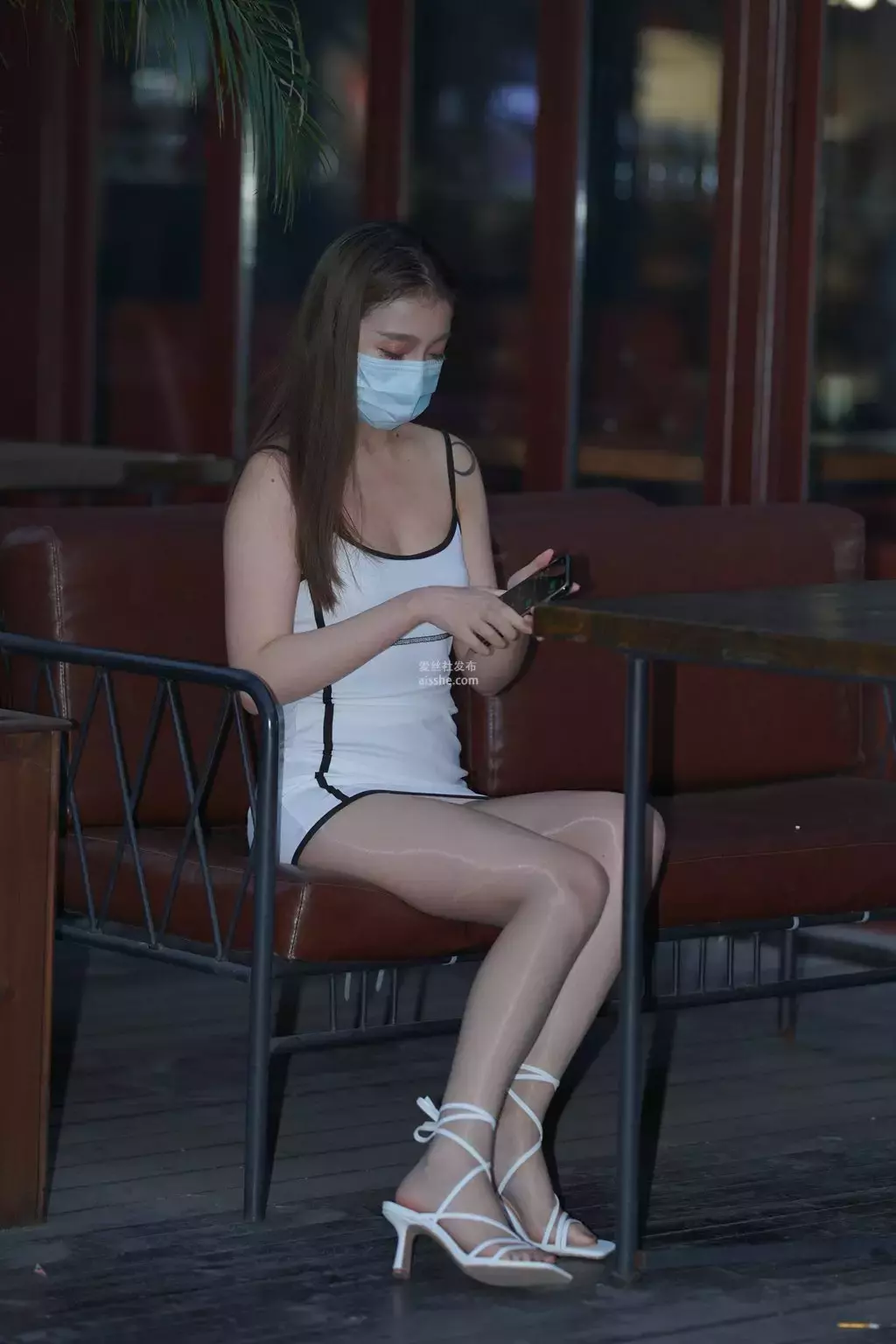 魔镜街拍 NO.116 好养眼的白裙美眉-4 成都街拍模特-丽图社