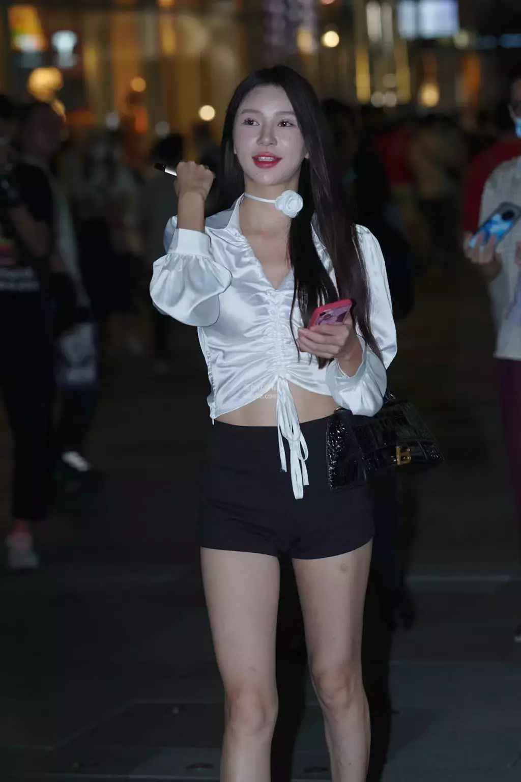 精选街拍作品 NO.2120 简约黑白搭配 街拍女神-丽图社