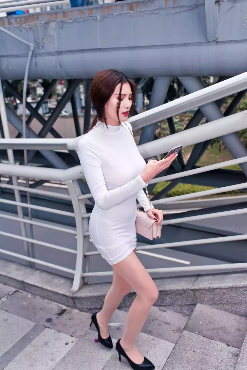 魔镜街拍 NO.103 谍杀风云 短裙肉丝女杀手婷婷·的行动终局篇-2 街拍美女丁隐照片-丽图社