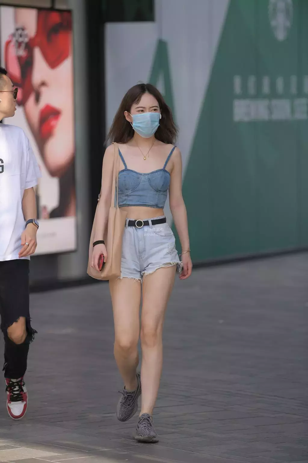 精选街拍作品 NO.1441 光滑美腿热裤妹纸 街拍牛叔-丽图社