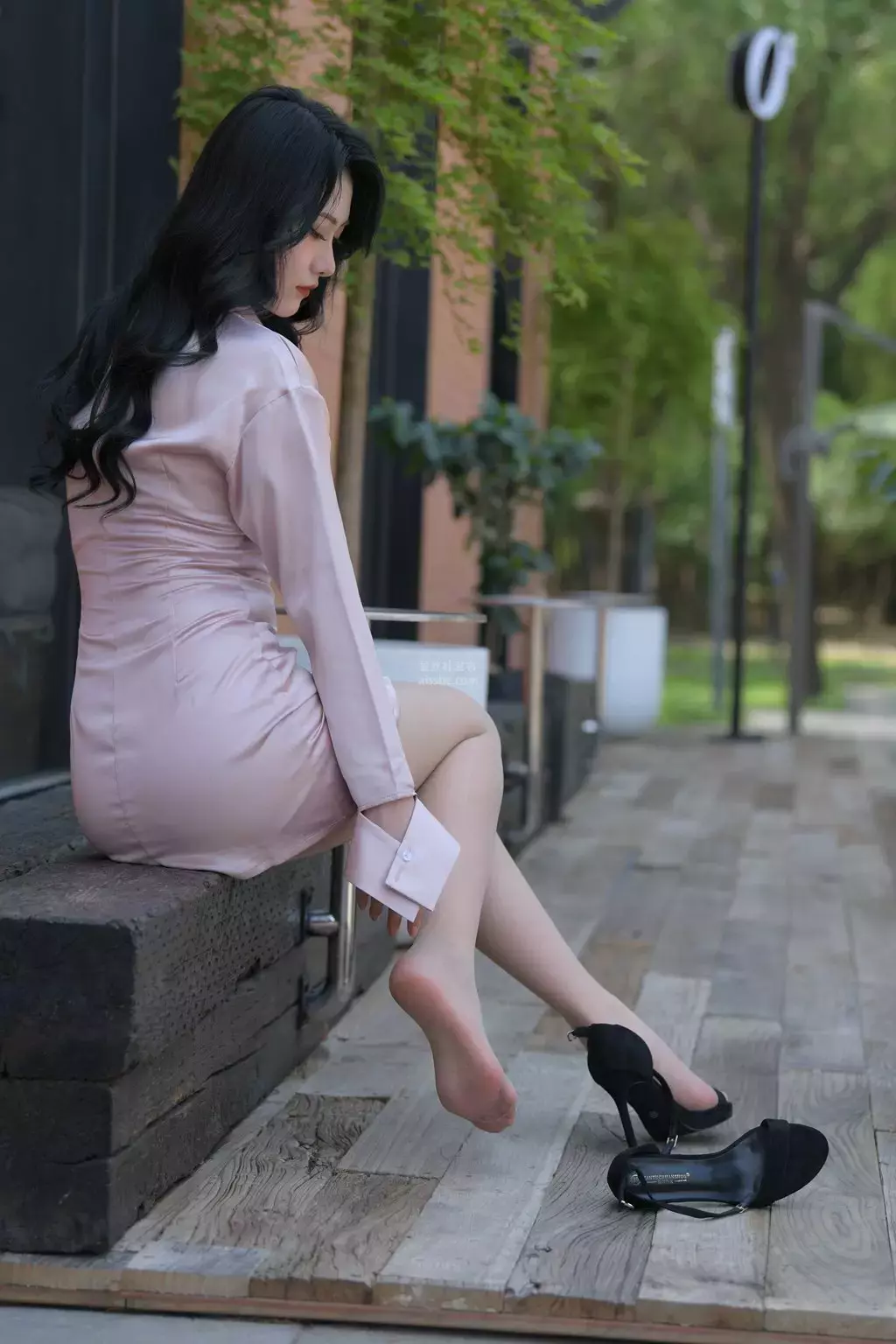 精选街拍作品 NO.1849 谜兔7 街拍三里屯-丽图社