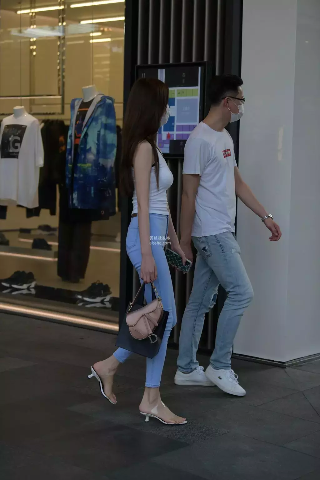 精选街拍作品 NO.2434 青春浅蓝搭配白色 街拍美女三里屯最火-丽图社