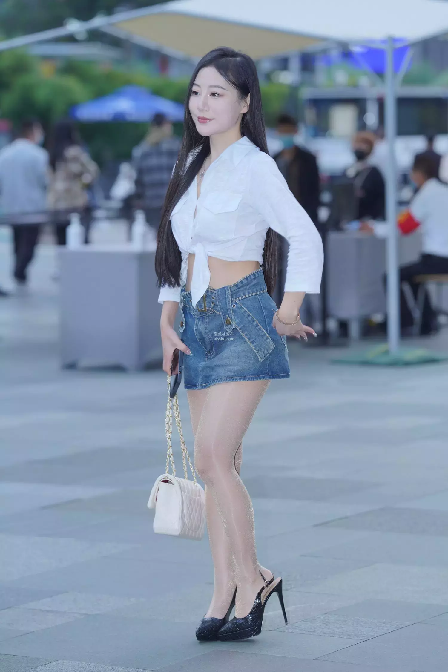 精选街拍作品 NO.1728 肉丝包臀裙美眉1 清秀美女气质迷人街拍写真-丽图社