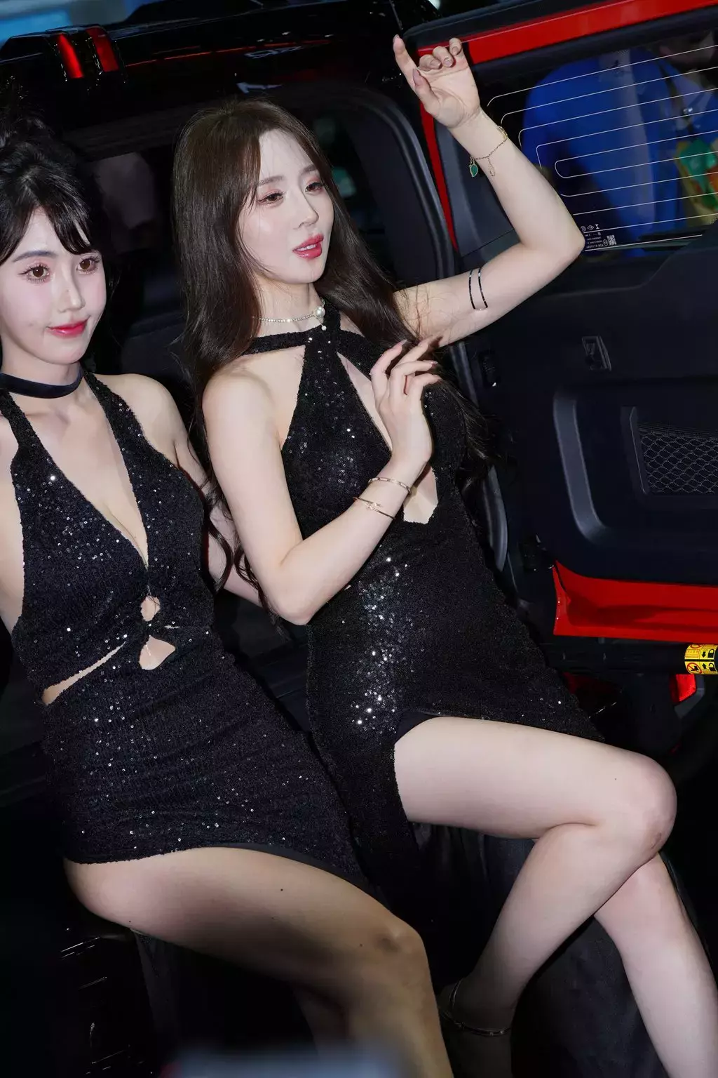 精选街拍作品 NO.2522 闪亮模特 有个性的时尚小姐姐街拍-丽图社