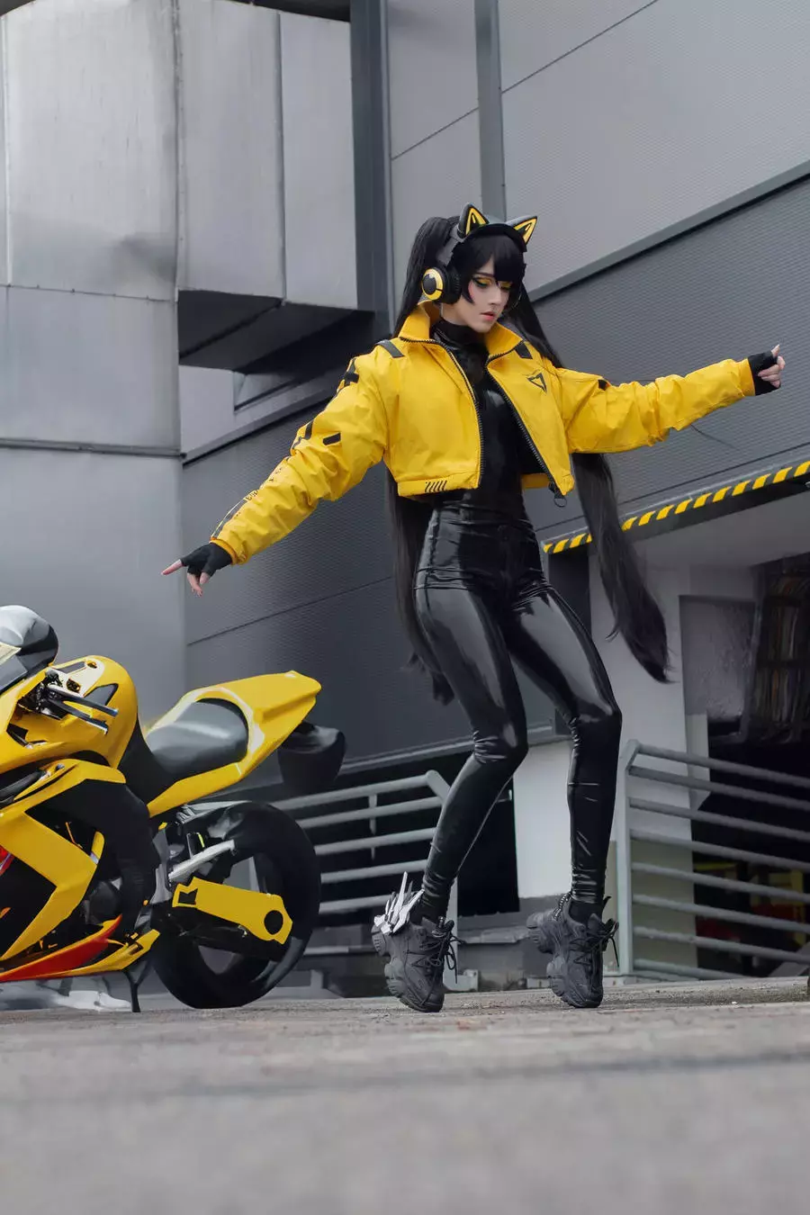 No.034 – Cyber Kitty [70P 10V] 长裙比基尼风美女写真-丽图社