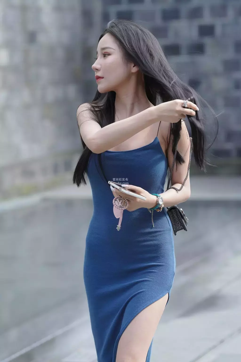 精选街拍作品 NO.2286 蓝色，温柔如水2 美女街拍写真美图合集-丽图社