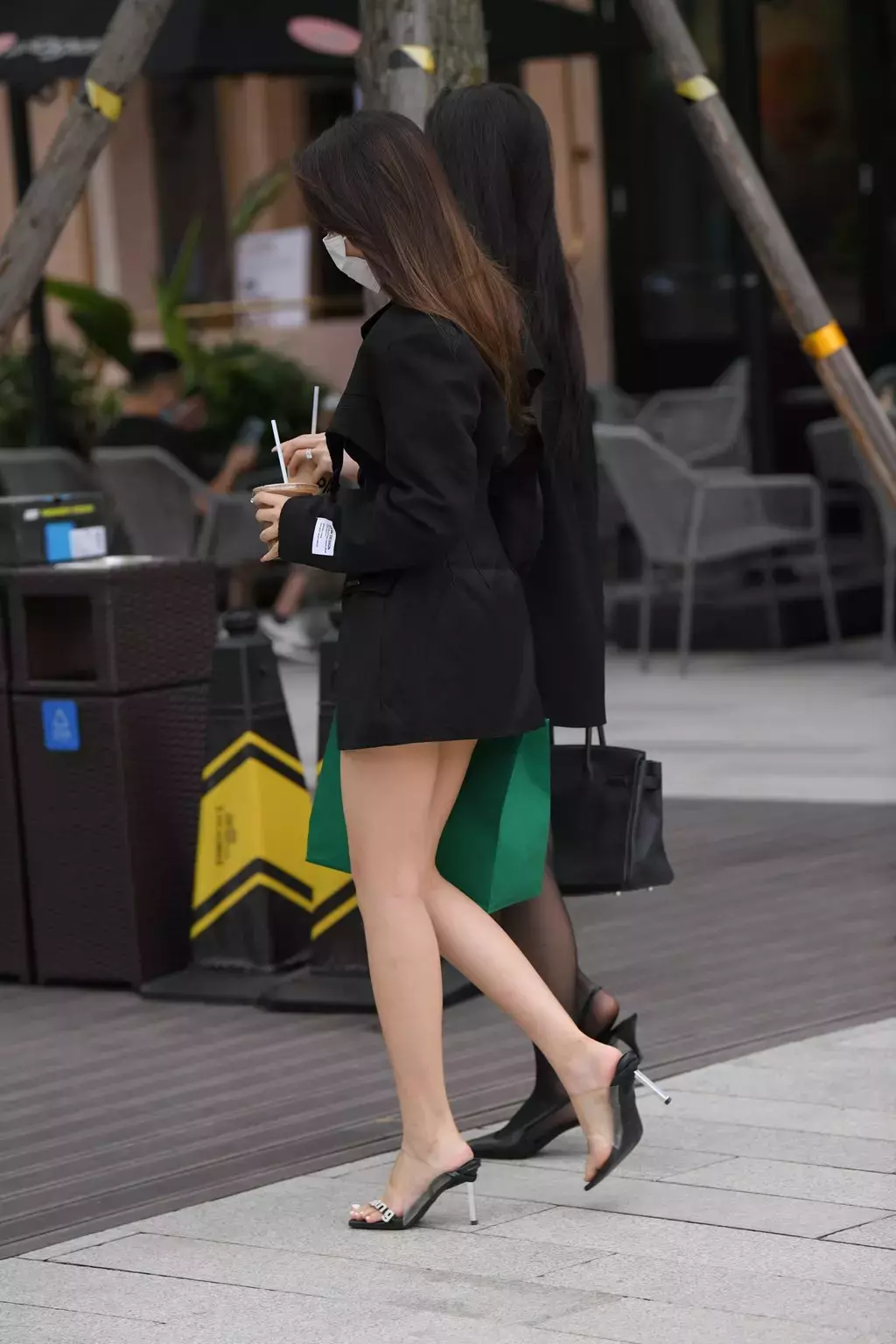 精选街拍作品 NO.2534 丝袜美腿闺蜜2 街拍第一站大师-丽图社