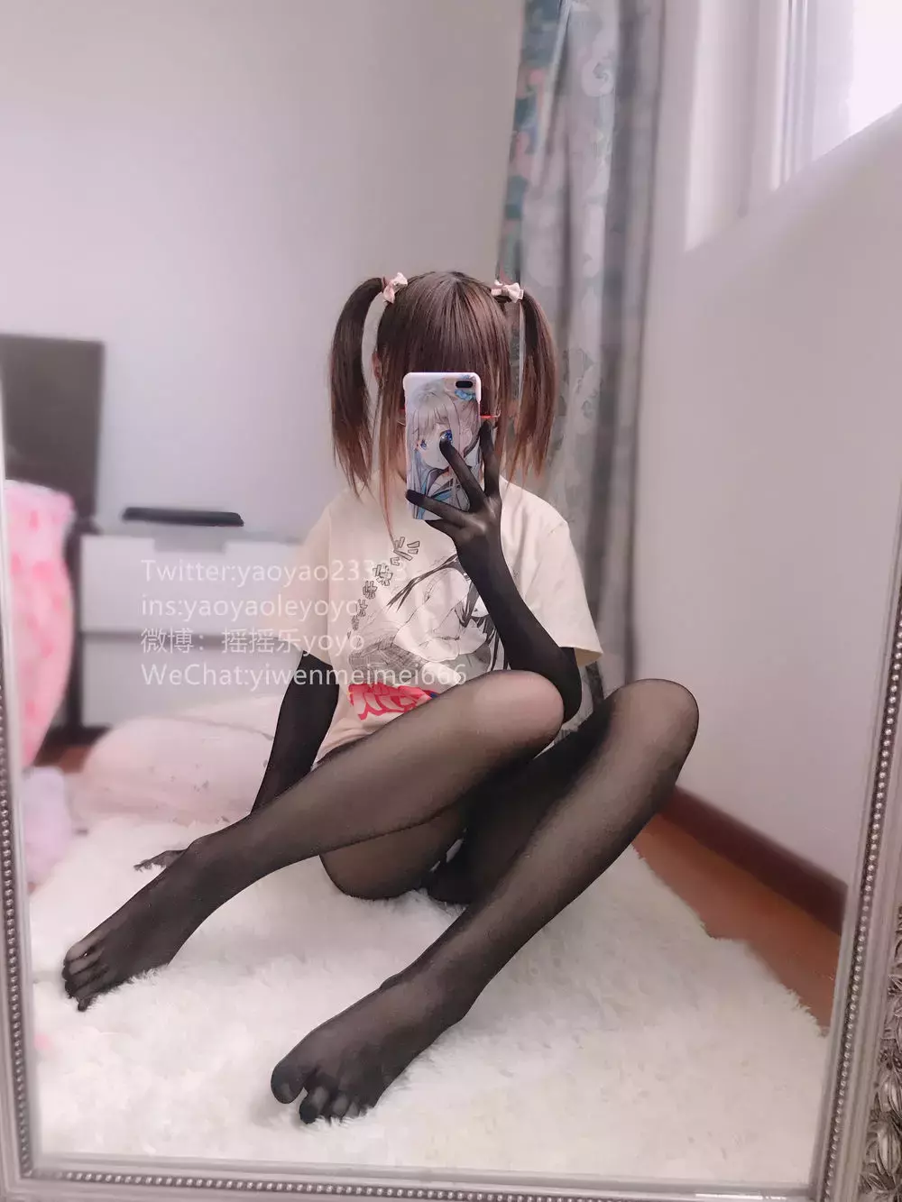 No.026-摇摇乐2019.4 – 灰白黑五指三色袜2 [22P] 性感美女图片-丽图社