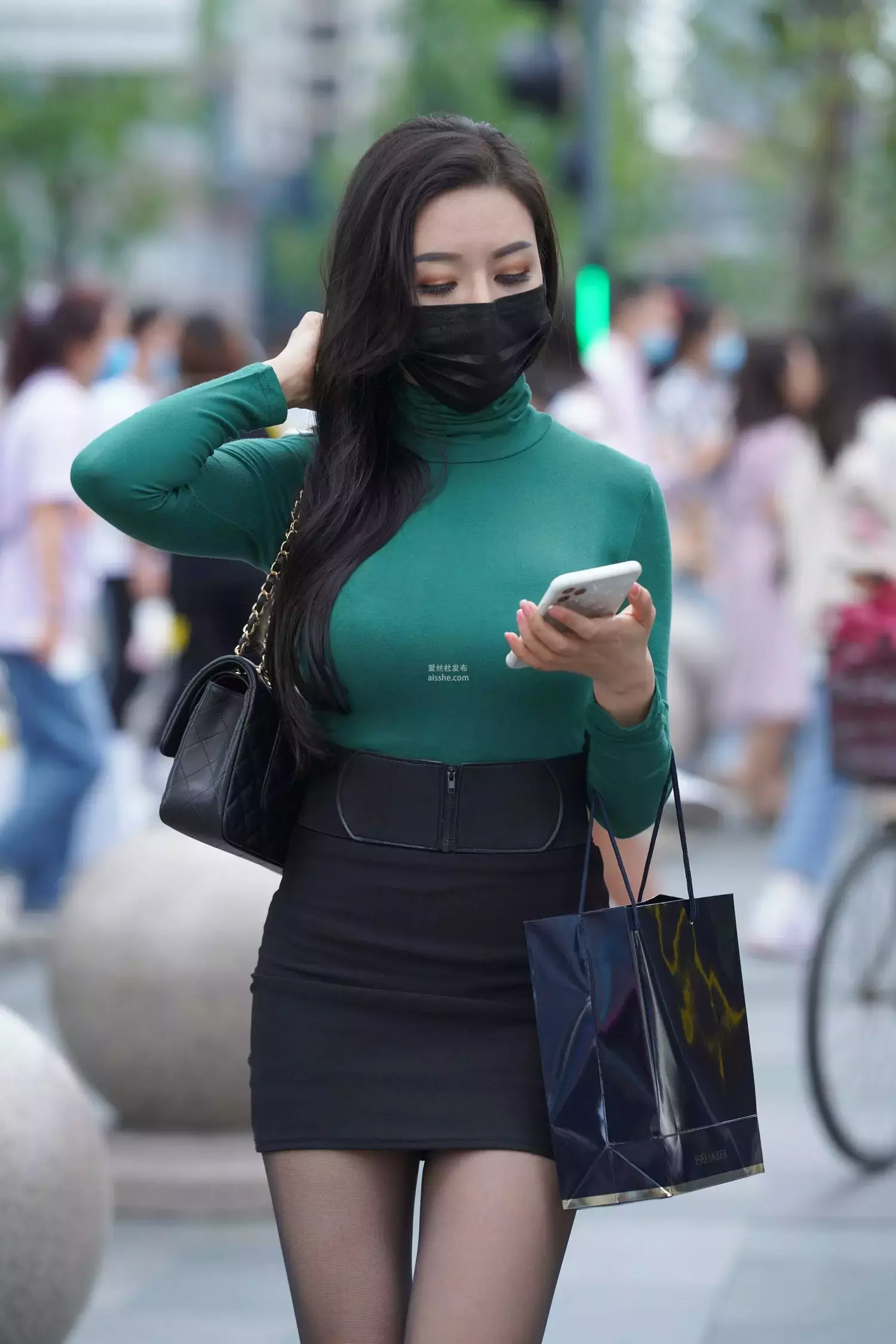 精选街拍作品 NO.1654 漂亮的黑色包臀裙美女 美女摄影街拍写真-丽图社