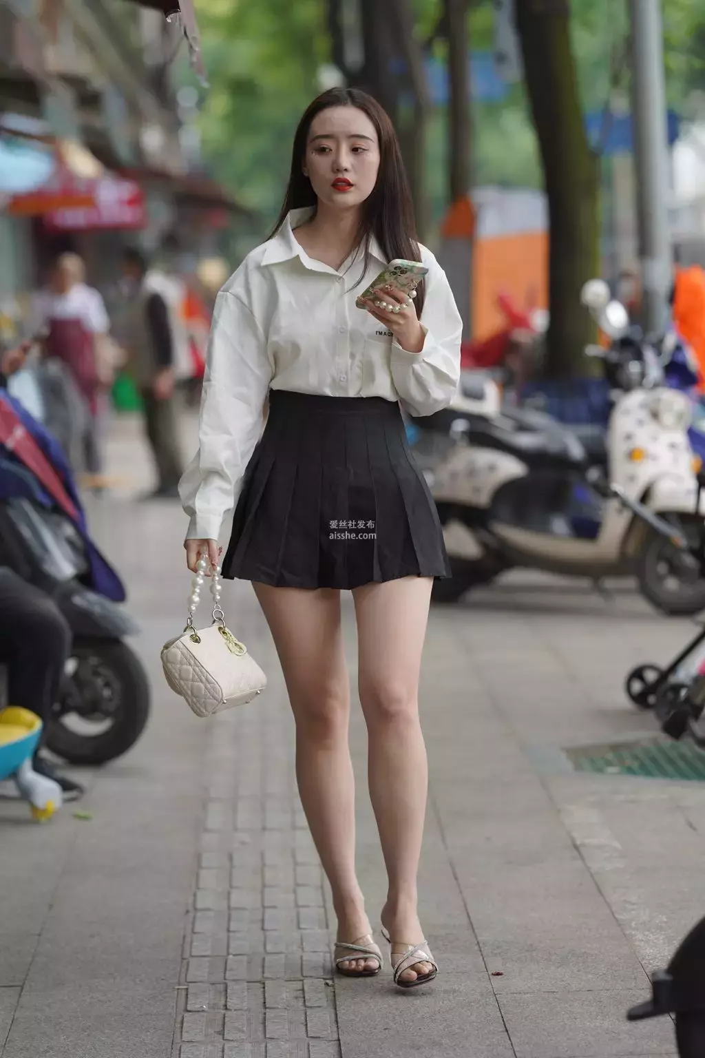 精选街拍作品 NO.1562 百褶裙美女5 街拍走光美女-丽图社