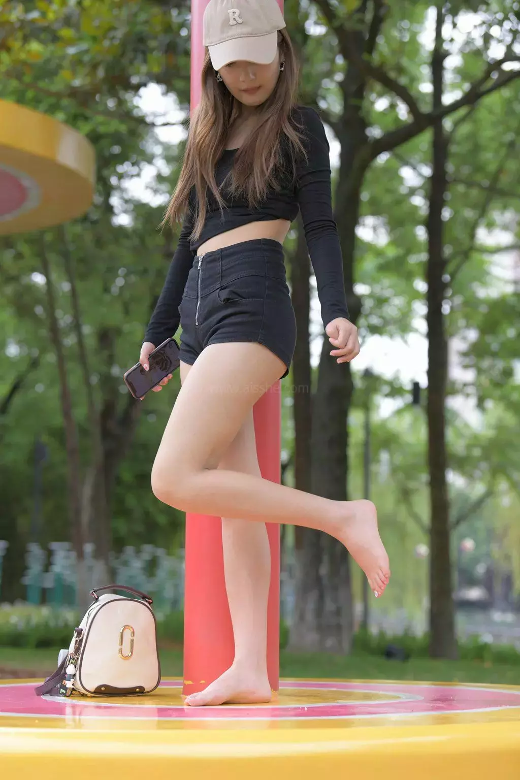 精选街拍作品 NO.1121 棒球帽女孩6 街拍长腿丝袜高跟美女写真集-丽图社