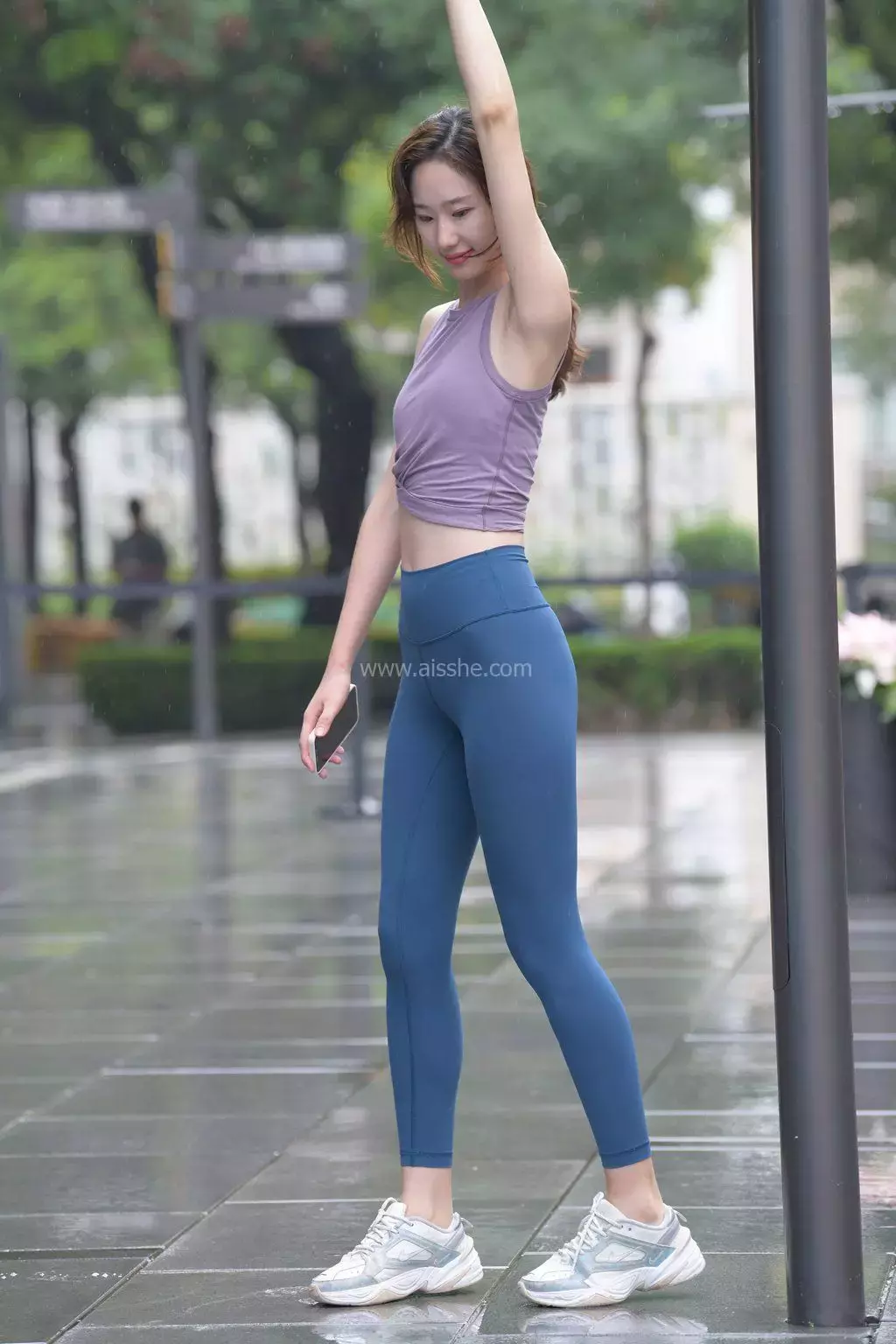 精选街拍作品 NO.1323 蓝色瑜伽裤运动系高挑美女4 街拍牛叔-丽图社