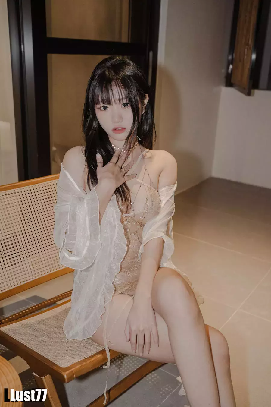 No.037 – 纸醉金迷 [90P 1V] 清纯时尚美女写真拍摄-丽图社