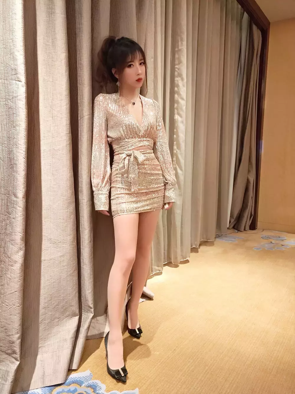 No.014-亮片裙肉丝 [22P] 美女写真图片-丽图社