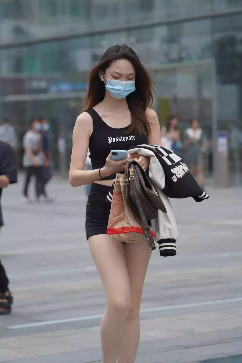 精选街拍作品 NO.1523 姓感热裤美腿美女 街拍走光美女-丽图社