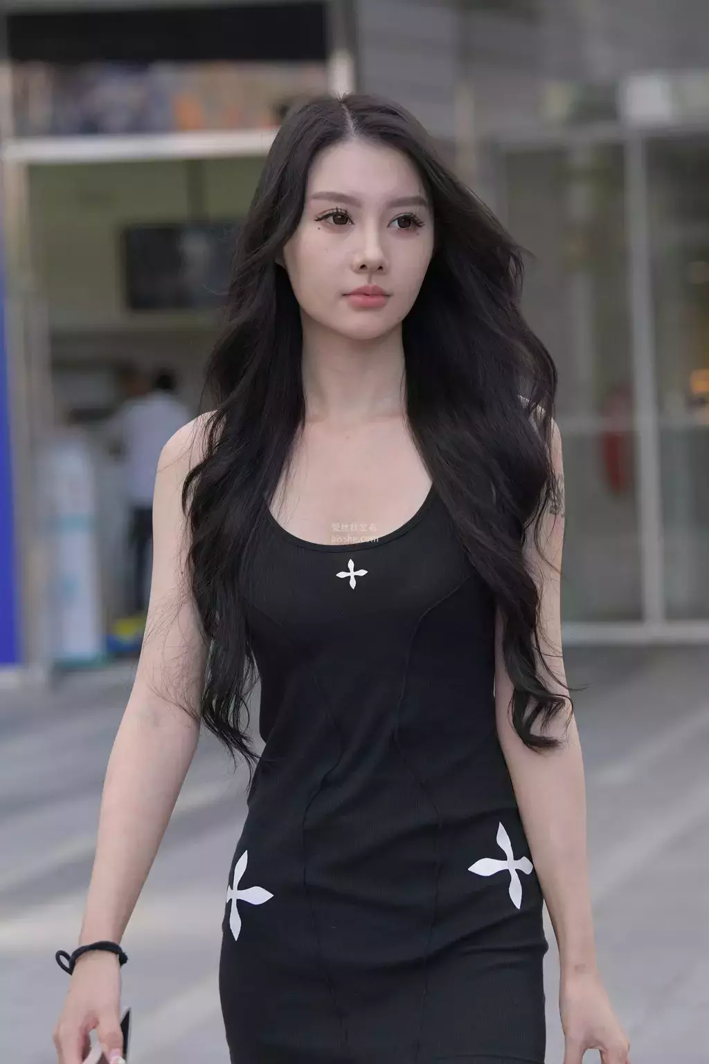 精选街拍作品 NO.1517 陪你听梦4 街拍超短裤-丽图社