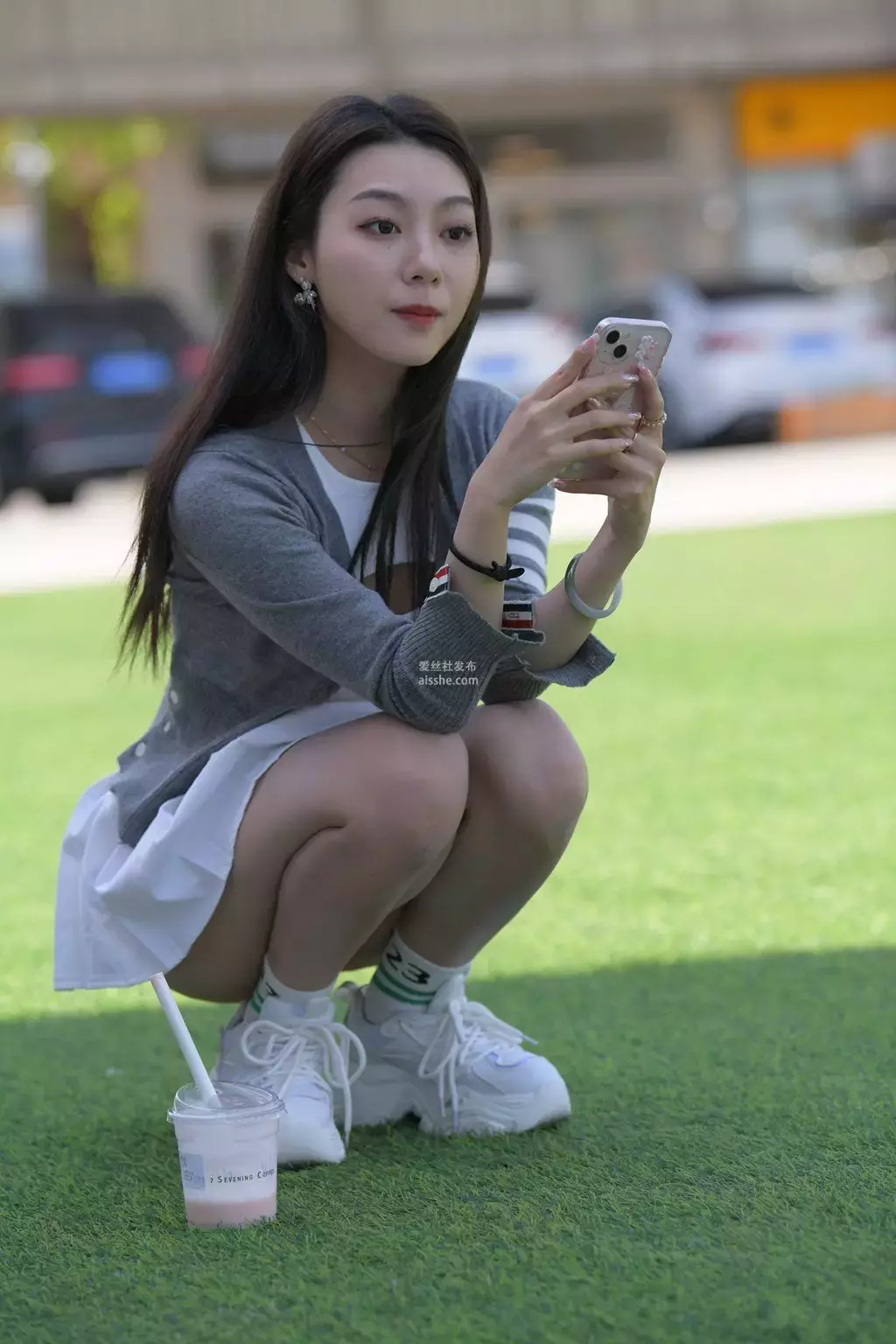 精选街拍作品 NO.2168 手心里的太阳2 上海街拍-丽图社