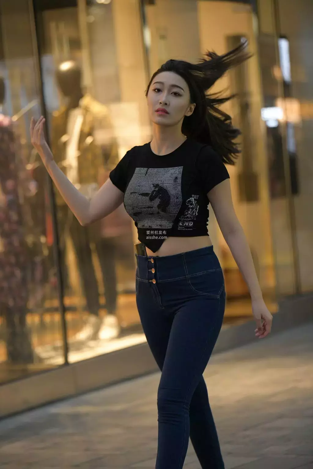 精选街拍作品 NO.2094 丰屯紧牛2 街拍姿势-丽图社