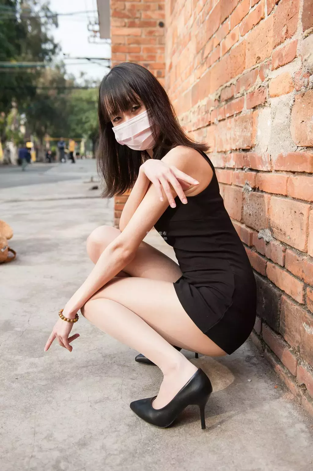 魔镜街拍 NO.129 街角肉丝包臀裙小姐姐 -2 土味街拍大赏-丽图社