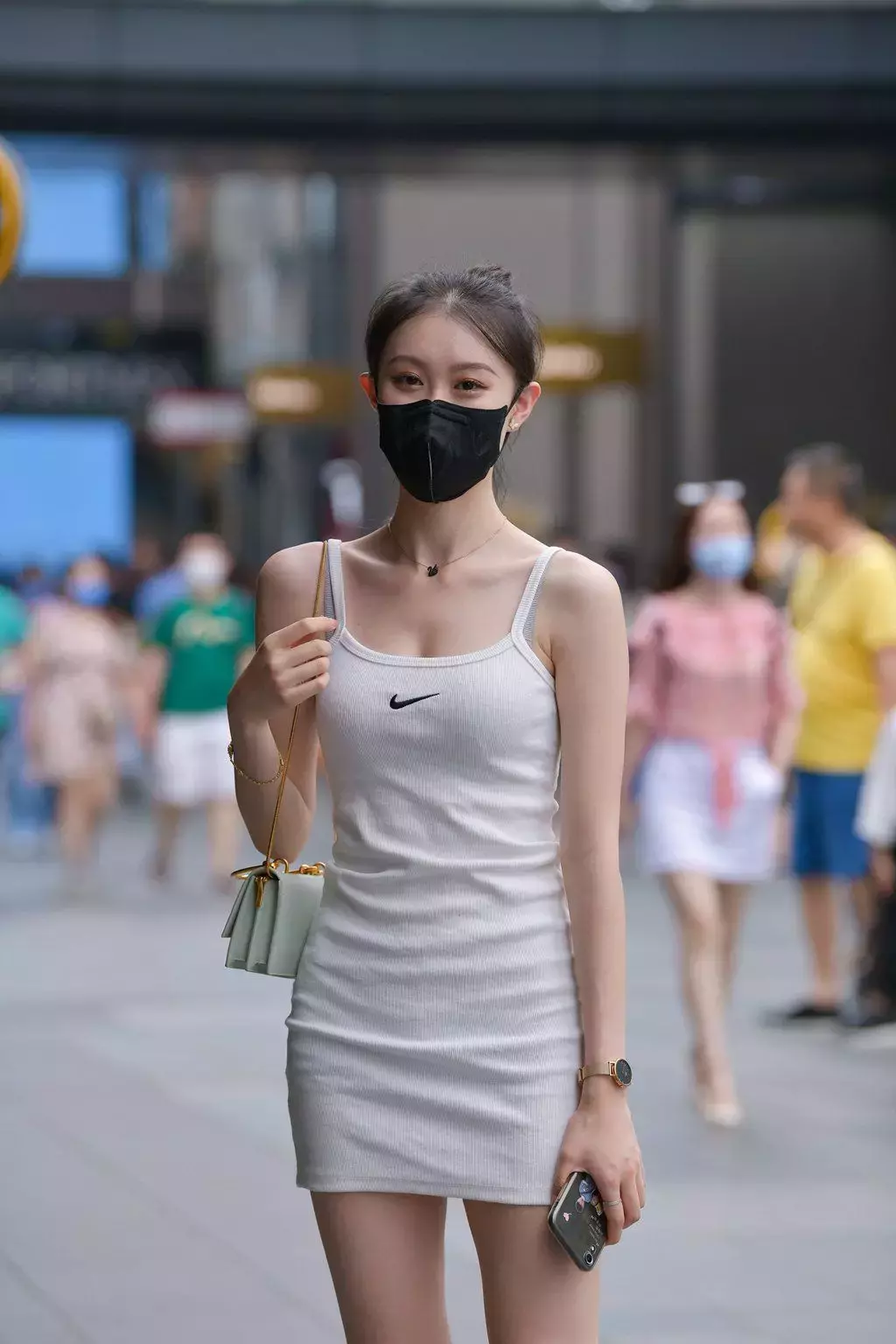 精选街拍作品 NO.1195 吊带包臀裙小姐姐 街拍美女丁隐照片-丽图社