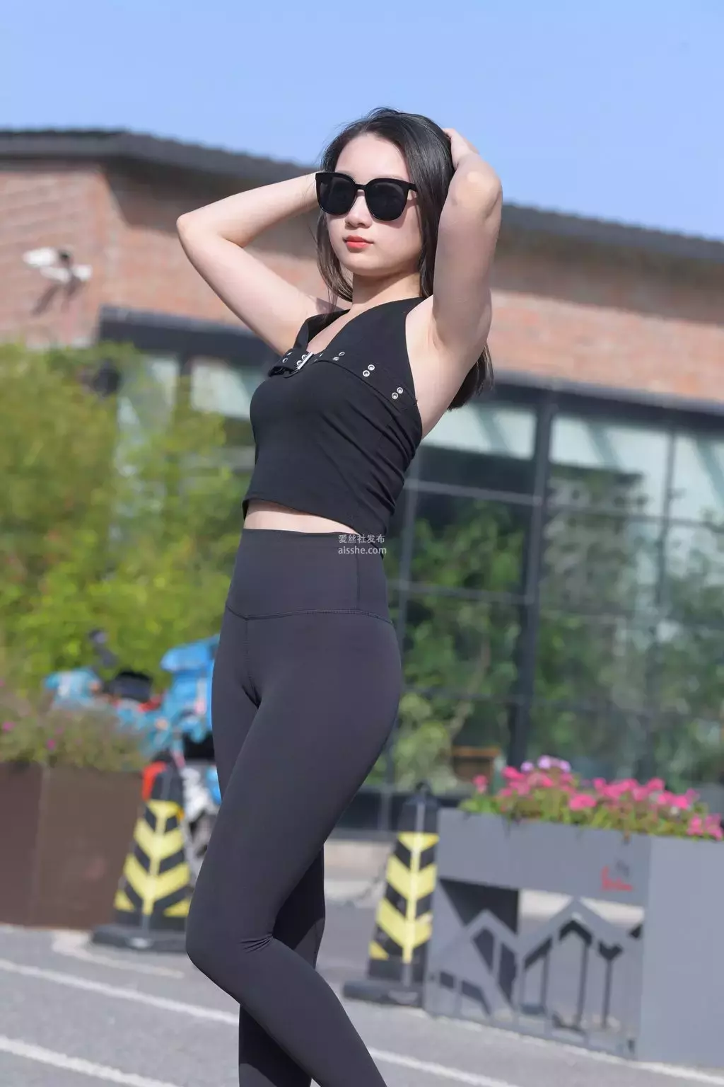 精选街拍作品 NO.2051 黑色瑜伽裤美女6 街拍瑜伽-丽图社