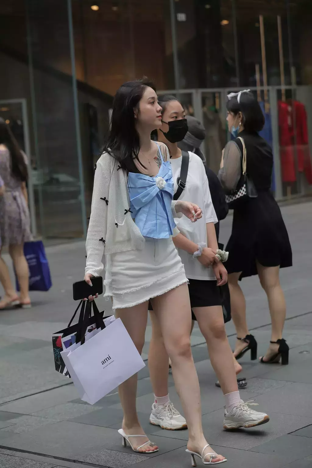 精选街拍作品 NO.2441 甜美靓丽 街拍原图-丽图社