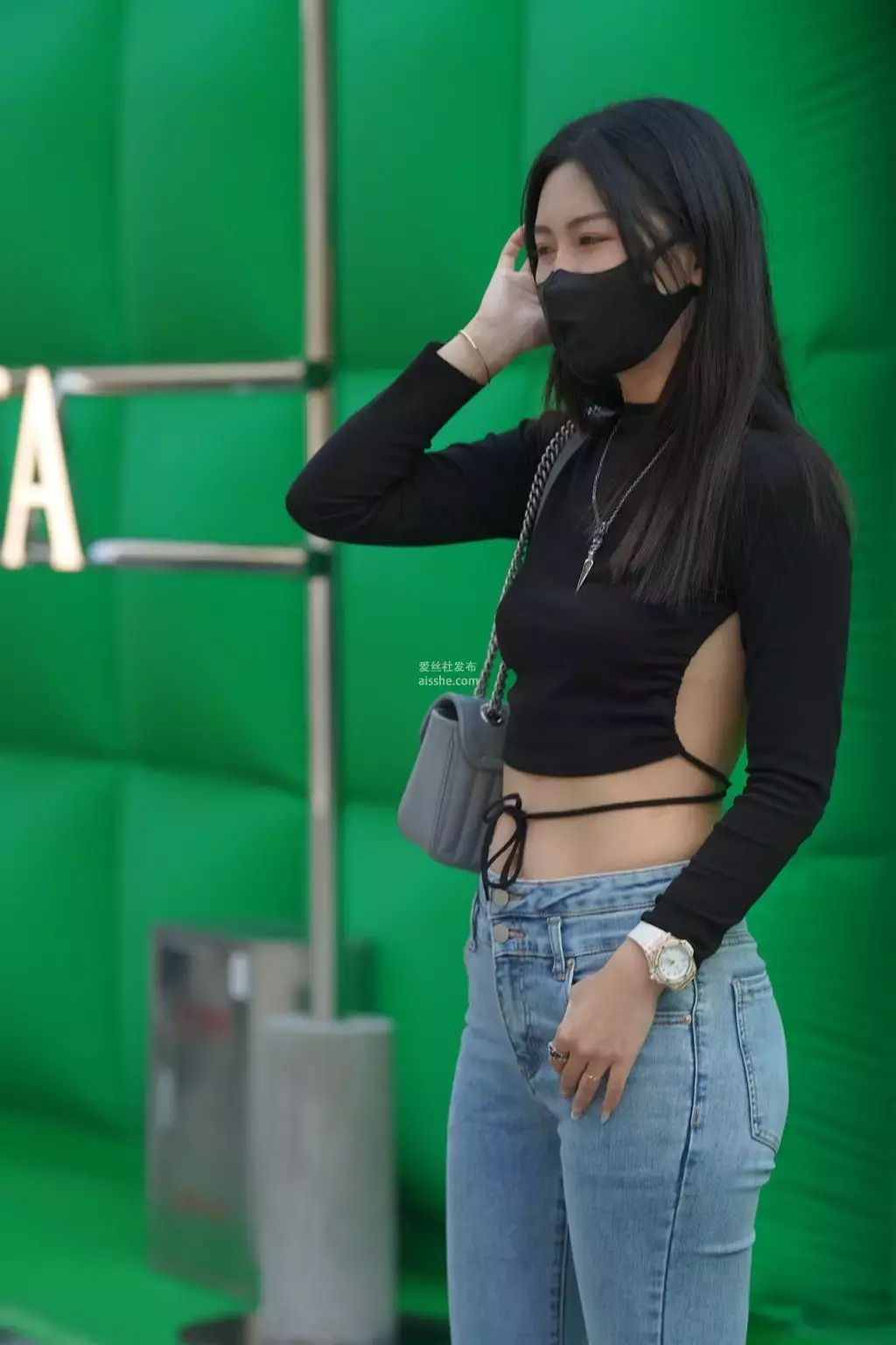 精选街拍作品 NO.2208 露背牛仔裤1 街拍真实-丽图社