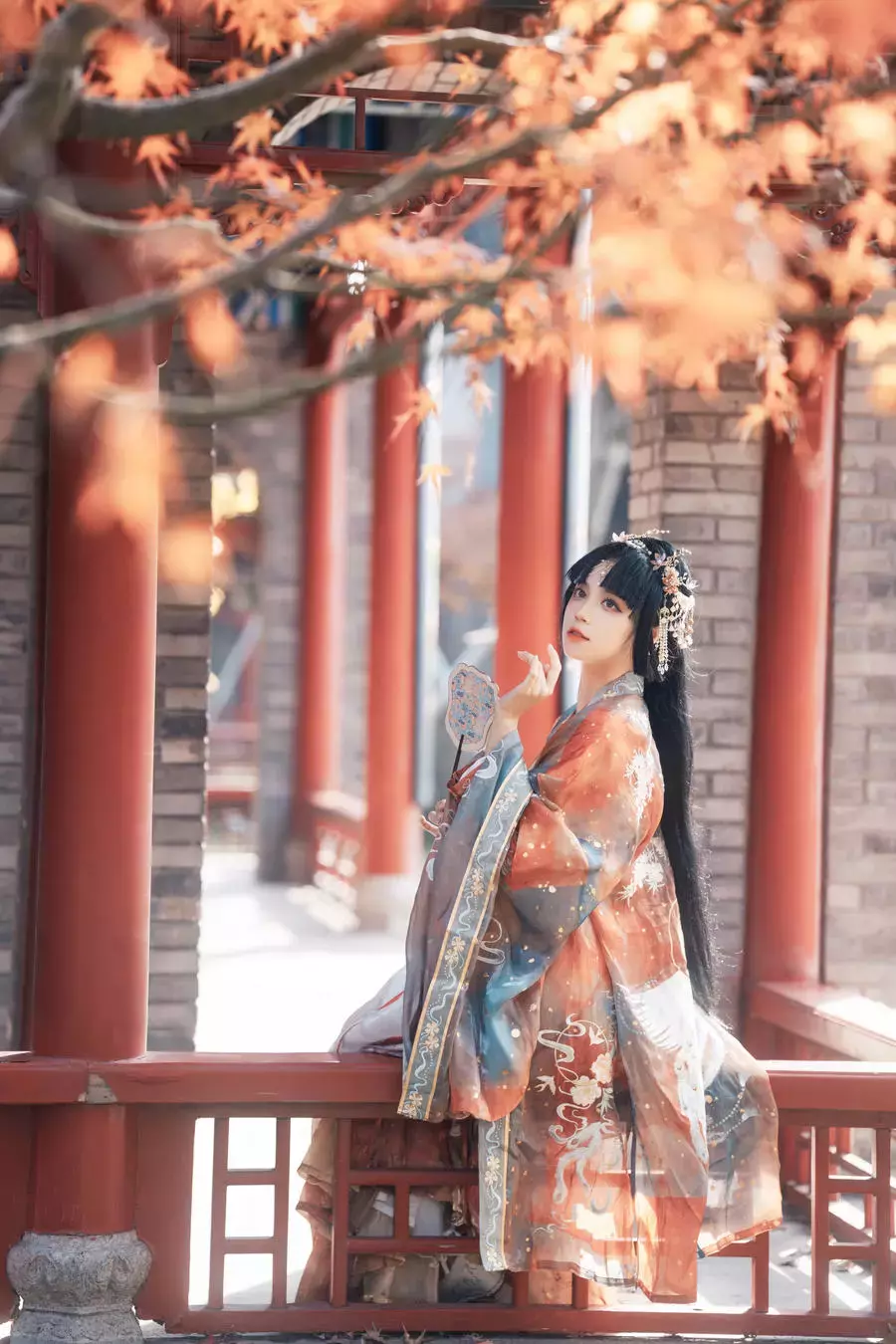 No.065 – 红叶赋 [25P] 气质美女高清壁纸-丽图社