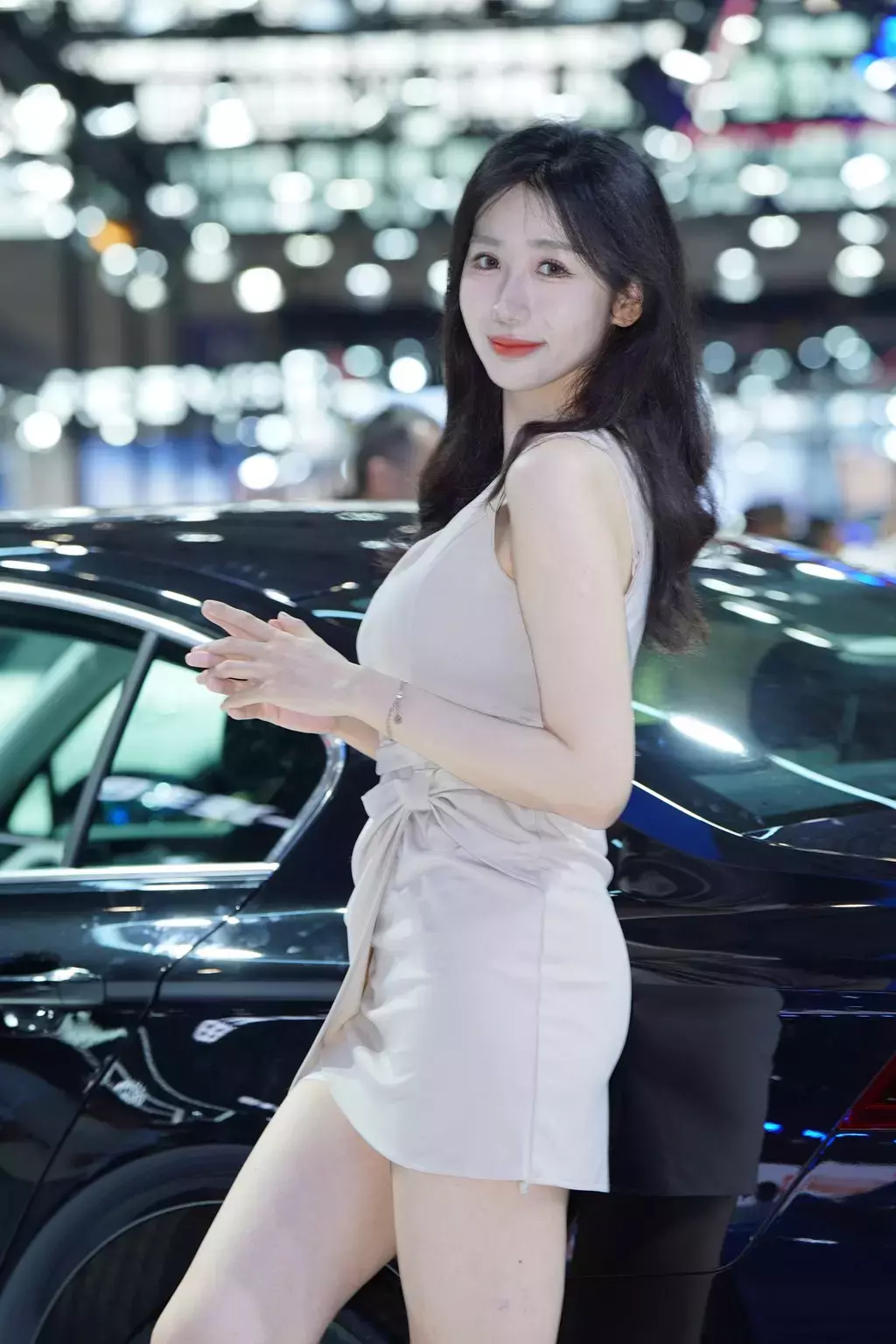 精选街拍作品 NO.2486 优雅气质女郎 摄影街拍-丽图社