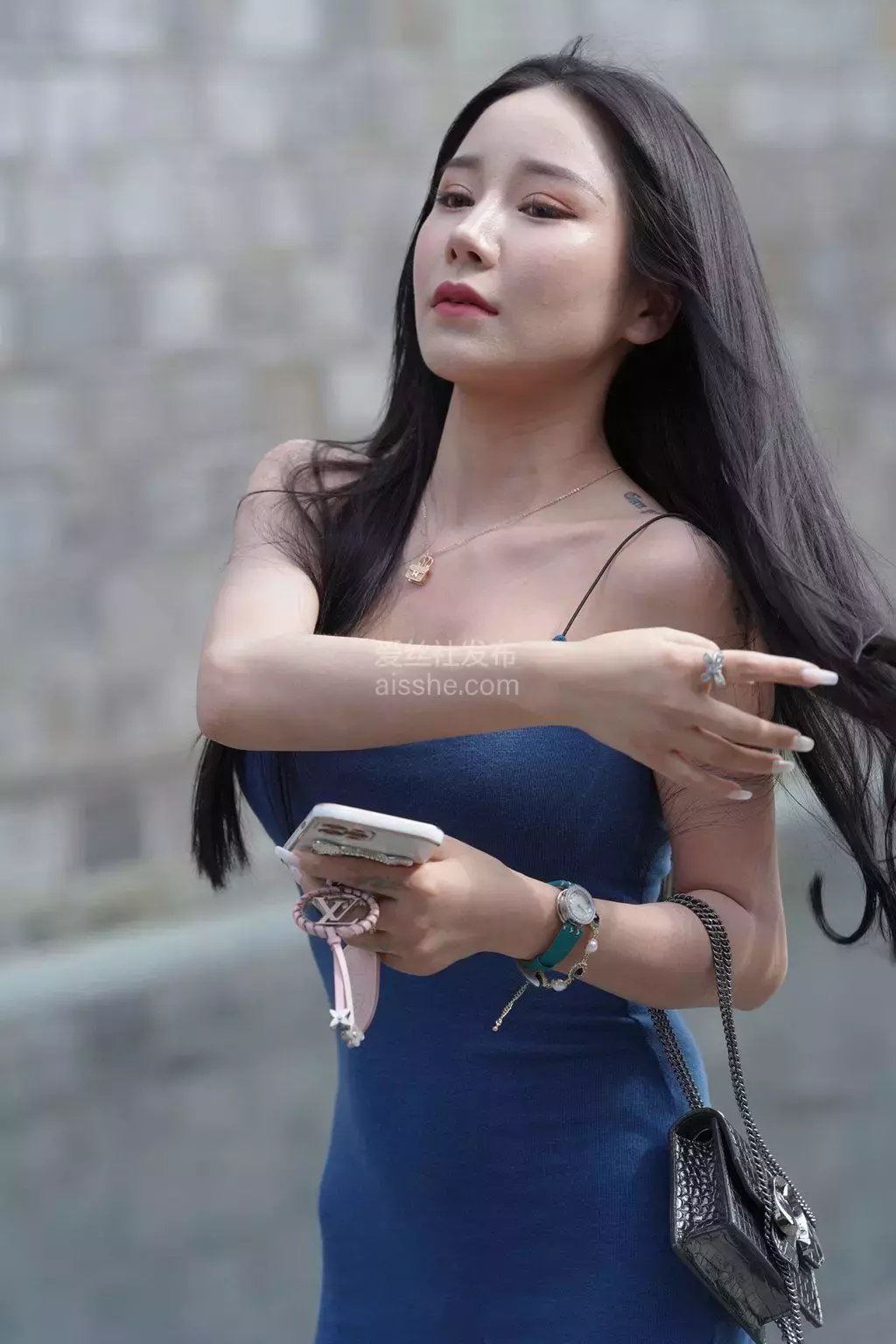 精选街拍作品 NO.1407 蓝色吊带裙美女2 街拍美术馆-丽图社