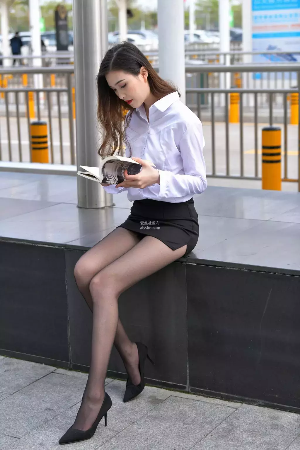 精选街拍作品 NO.1927 极品美腿嘿丝OL美女2 成都街拍图片-丽图社