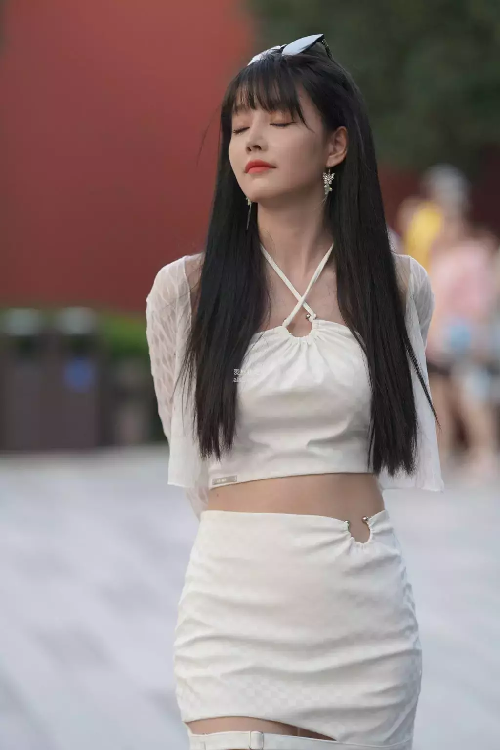 精选街拍作品 NO.2178 白色套装裙2 明星爱街拍-丽图社
