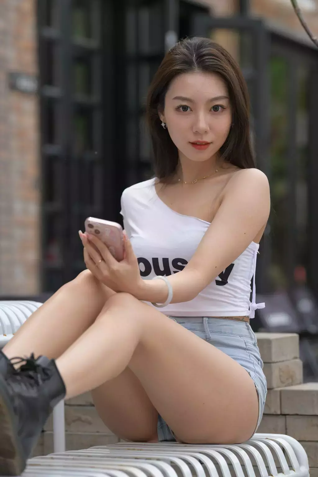 精选街拍作品 NO.1957 Love 3 路人美女街拍写真-丽图社